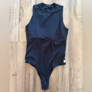 Vuori Halo Mock Funnel Neck Bodysuit